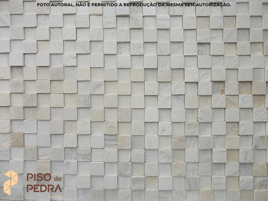 São Tomé Branca Mesclada Mosaico 5x5 - Piso de Pedra