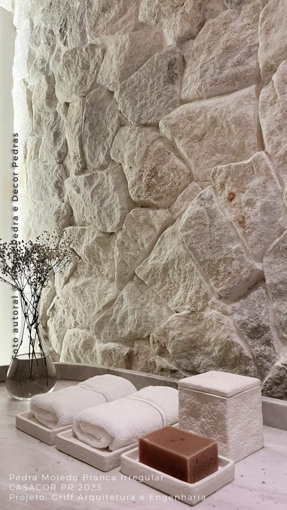 EKF Arquitetura de Exteriores on Instagram: “Muro em pedra moledo